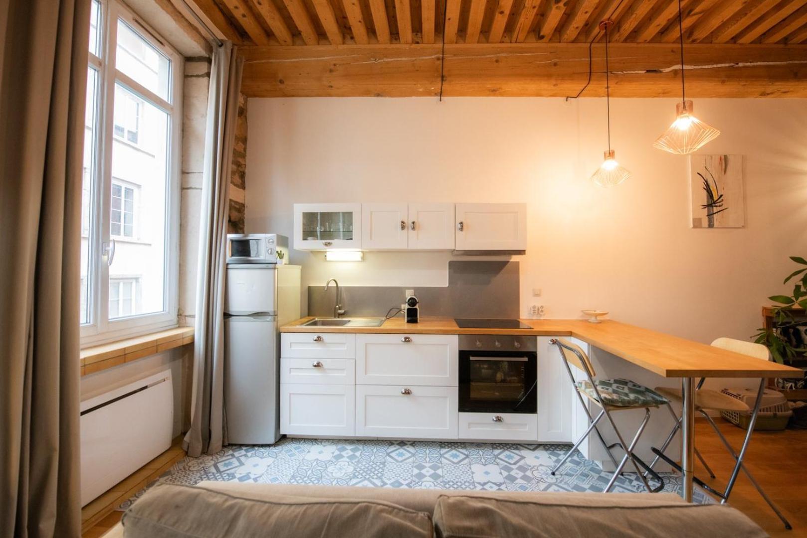 Le Petit Imbert - Studio Chaleureux Et Cozy Лион Экстерьер фото
